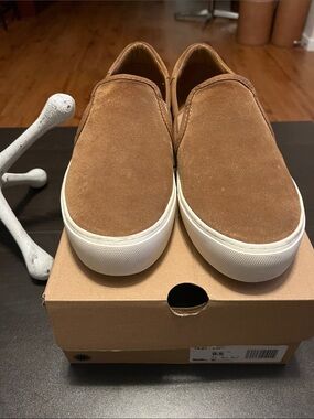 Women’s Slip-On Suede Sneakers in Brown